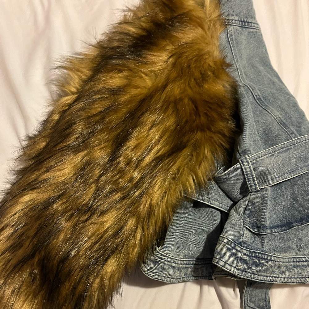 Extra large blue Jean and fur  brand new Jacket with tags on it